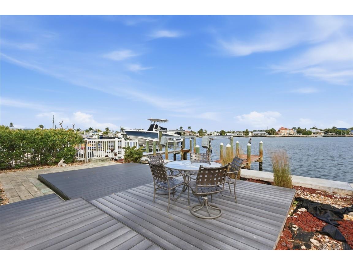 462 63rd Street Holmes Beach FL 34217 A4674852 image22