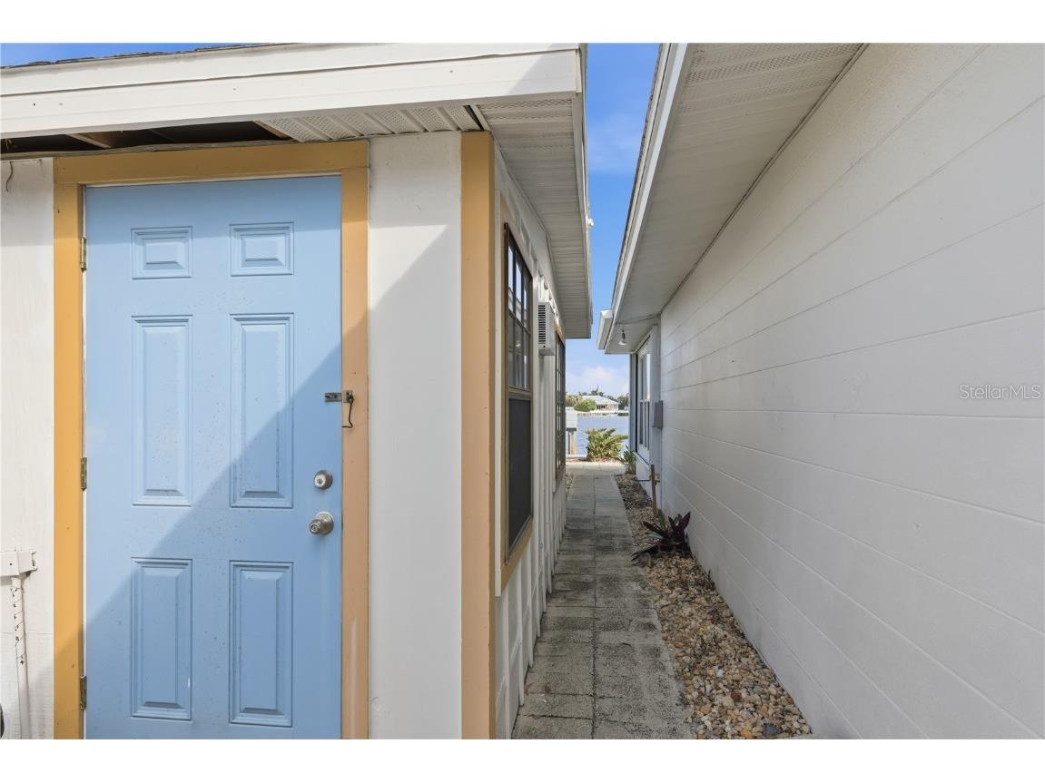 462 63rd Street Holmes Beach FL 34217 A4674852 image25