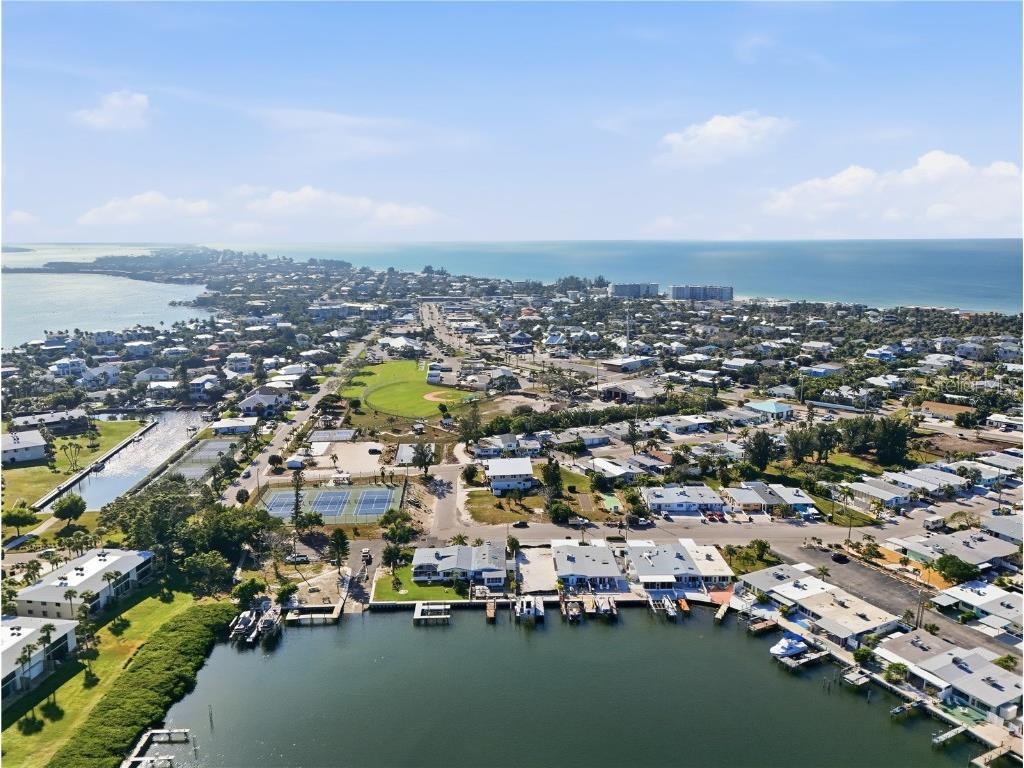 462 63rd Street Holmes Beach FL 34217 A4674852 image29