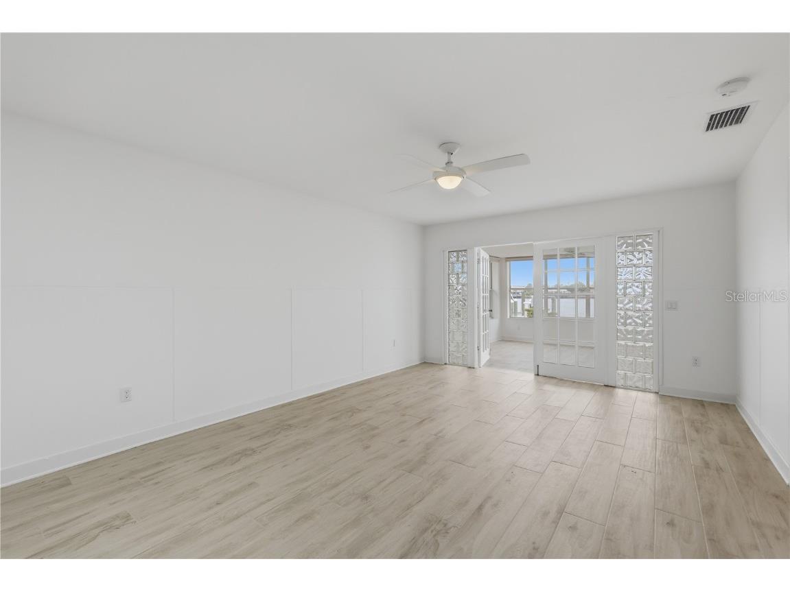 462 63rd Street Holmes Beach FL 34217 A4674852 image7