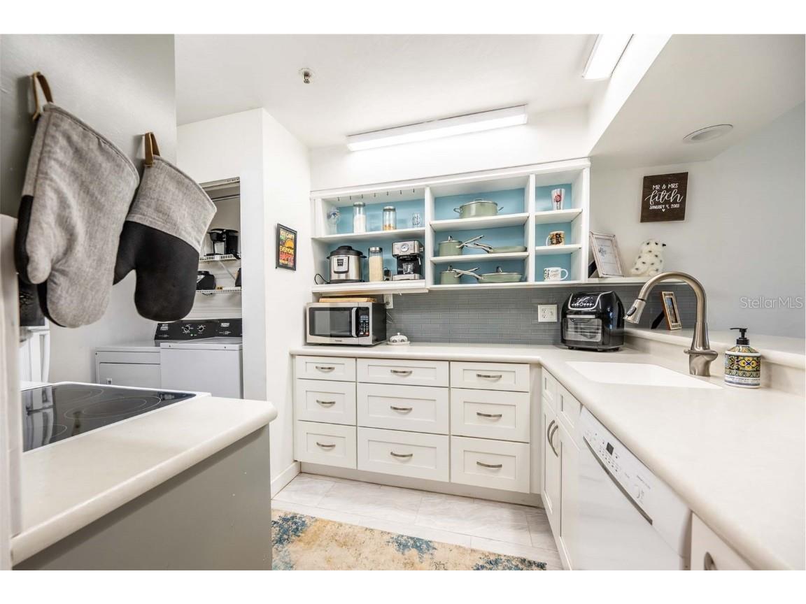 462 Bouchelle Drive #104 New Smyrna Beach FL 32169 V4944890 image27