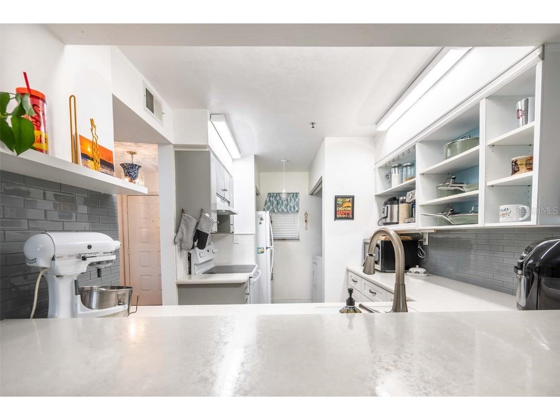 462 Bouchelle Drive #104 New Smyrna Beach FL 32169 V4944890 image29