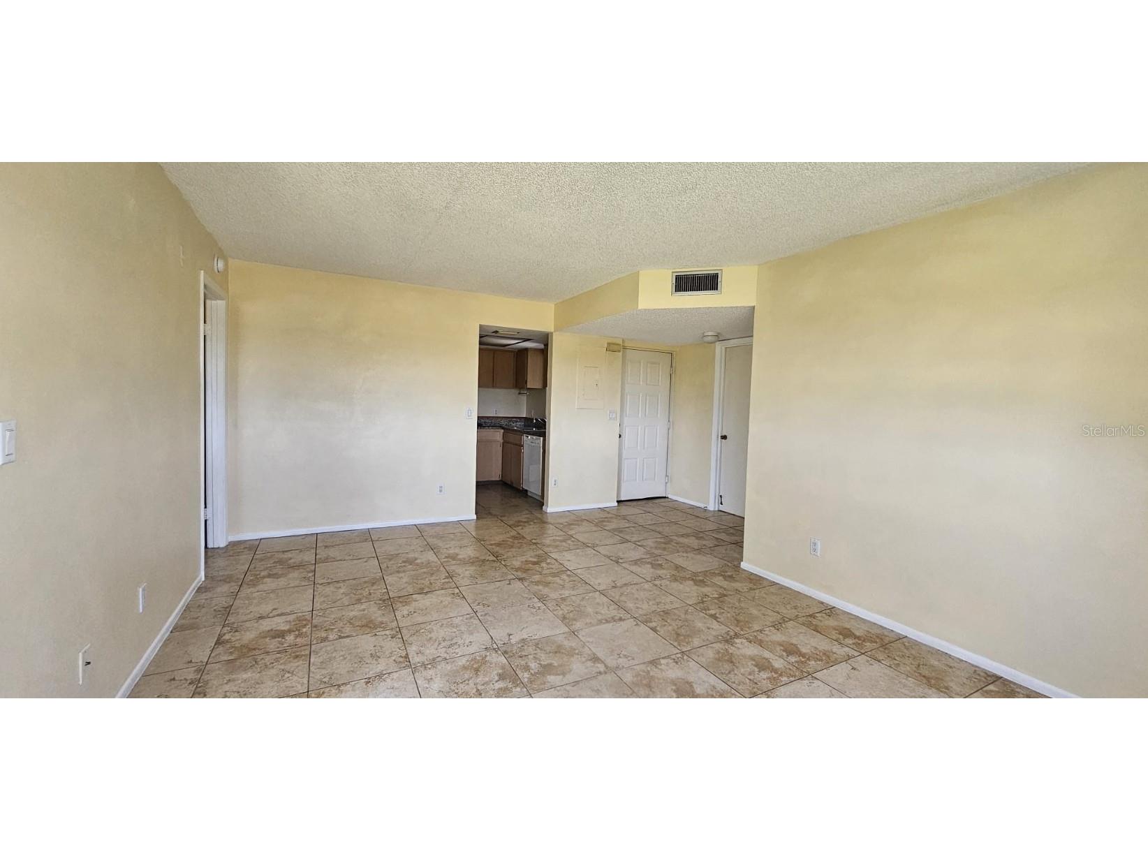 462 Fairways Circle #D102 Ocala FL 34472 O6292310 image2