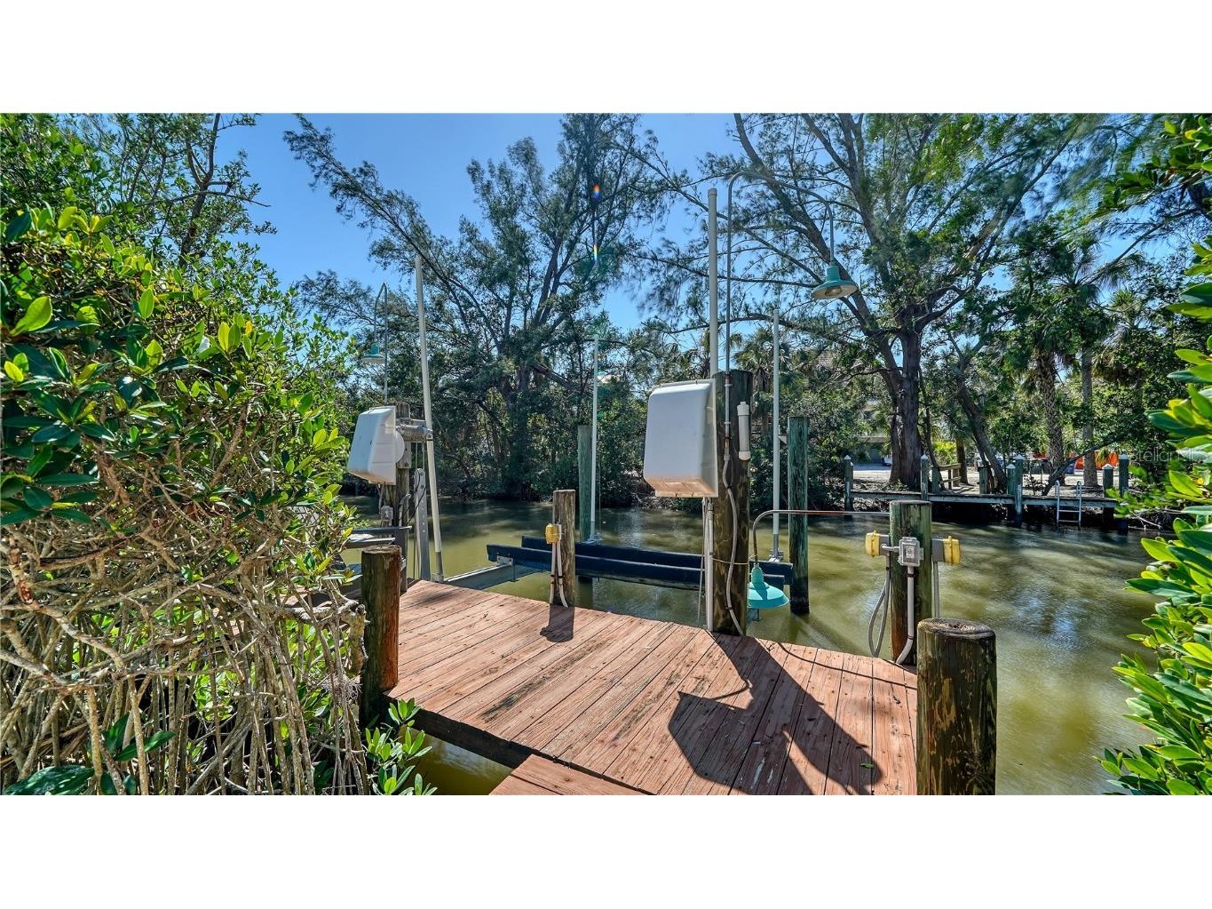 462 Island Circle Sarasota FL 34242 - GRAND CANAL A4641791 image4