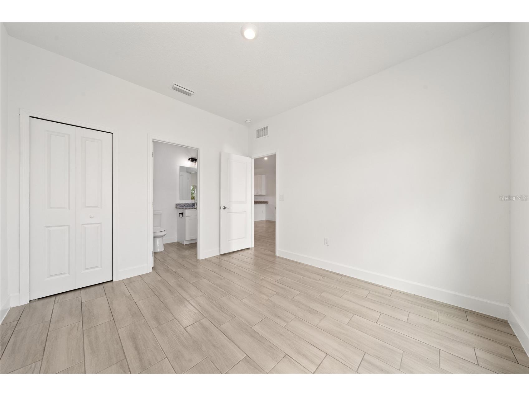 462 Lake Shore Parkway Davenport FL 33896 O6383790 image8
