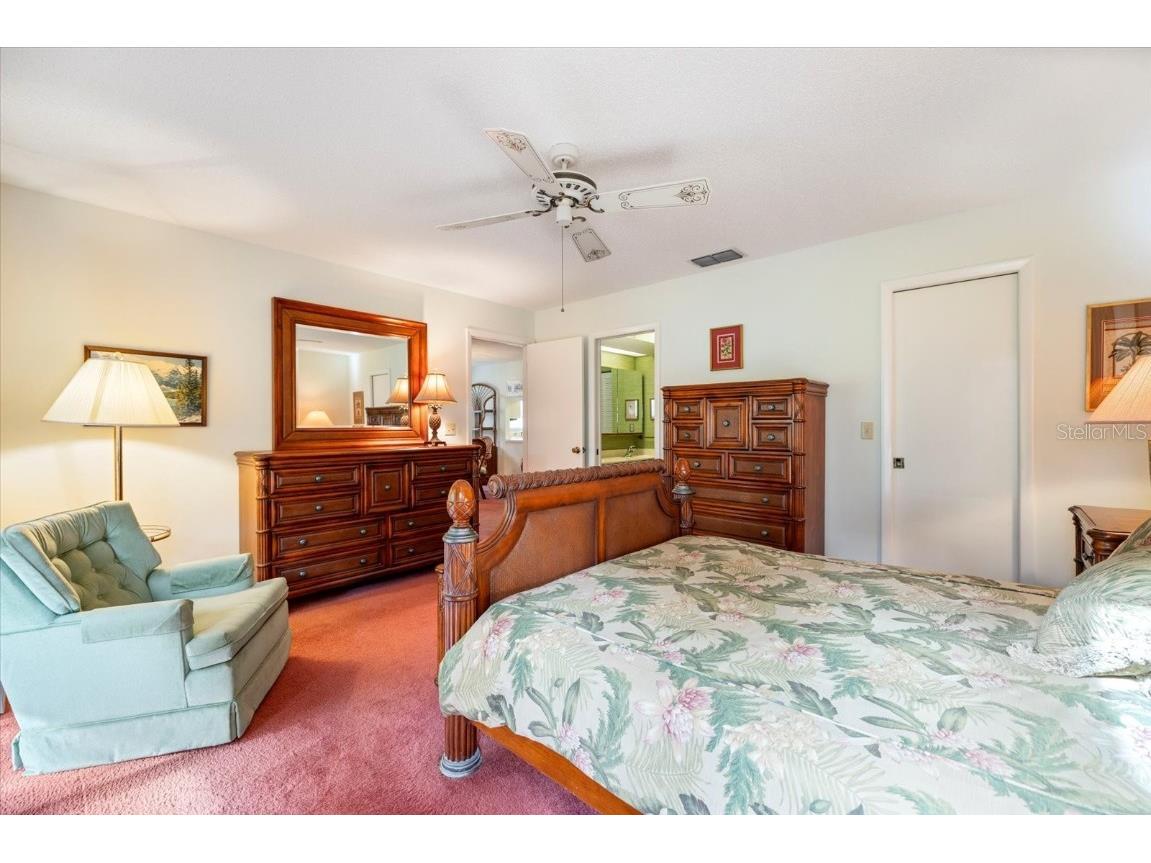 462 Oak Hill Circle #5 Sarasota FL 34232 A4664046 image12