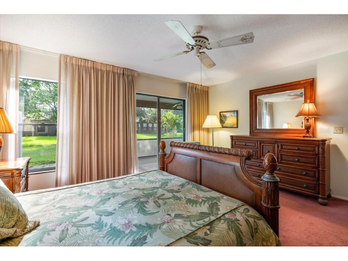 462 Oak Hill Circle #5 Sarasota FL 34232 A4664046 image13