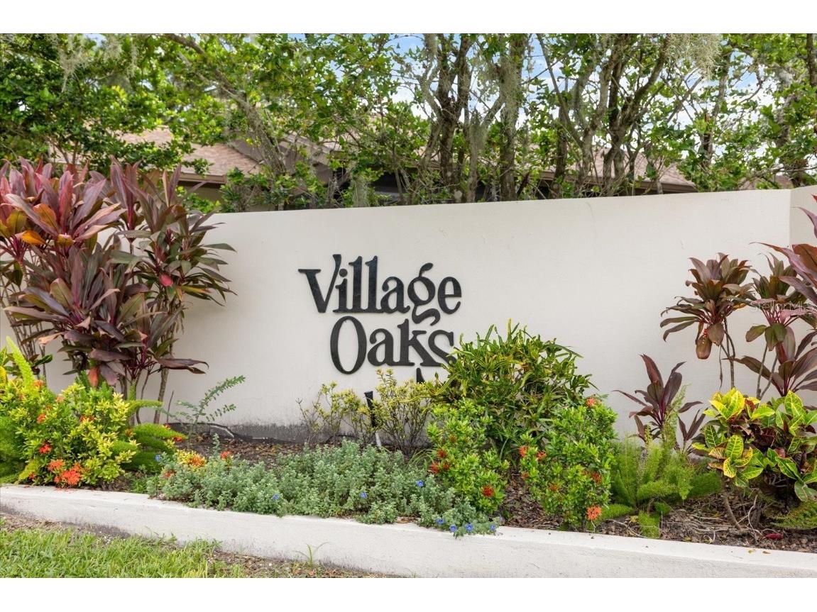 462 Oak Hill Circle #5 Sarasota FL 34232 A4664046 image2