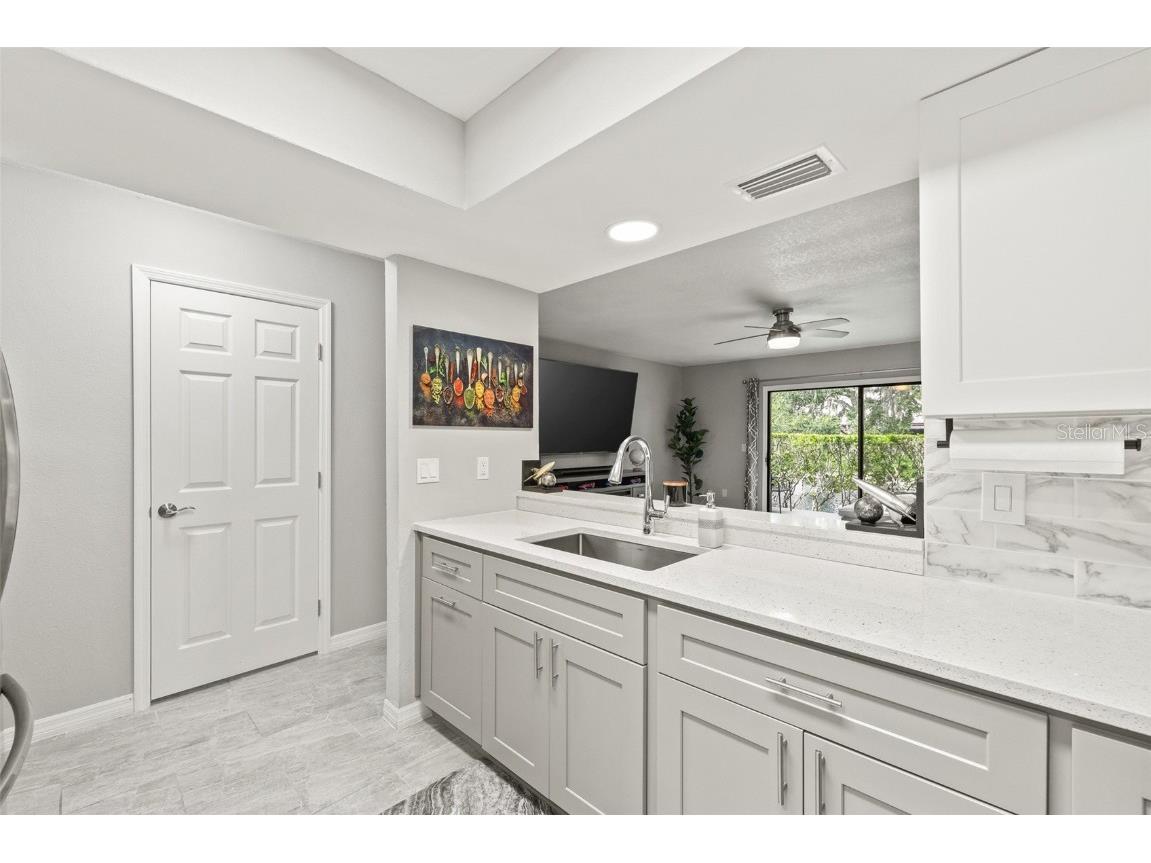 4620 Hidden View Place #10 Sarasota FL 34235 TB8444951 image19