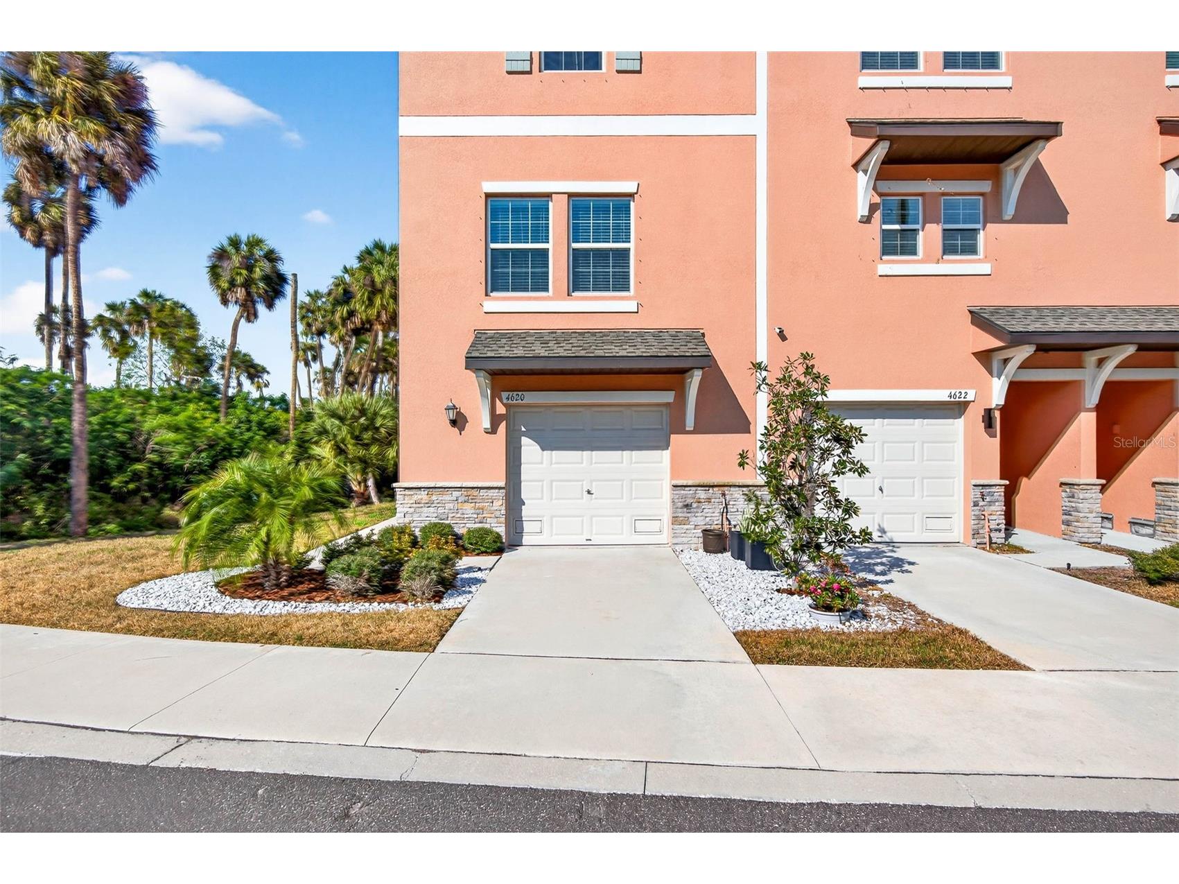 4620 Willet Cooper Court Tampa FL 33619 TB8475449 image2