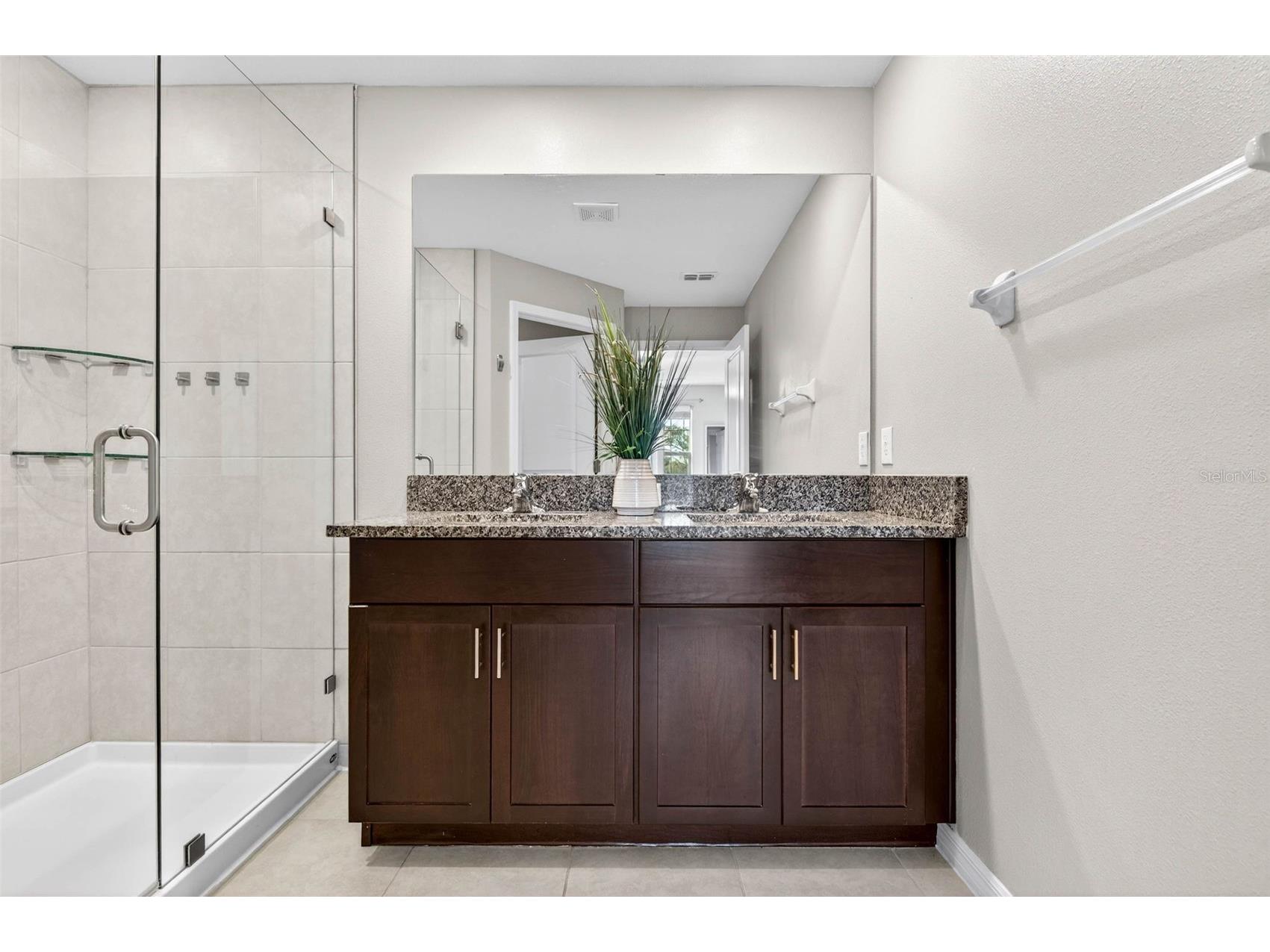 4620 Willet Cooper Court Tampa FL 33619 TB8475449 image35