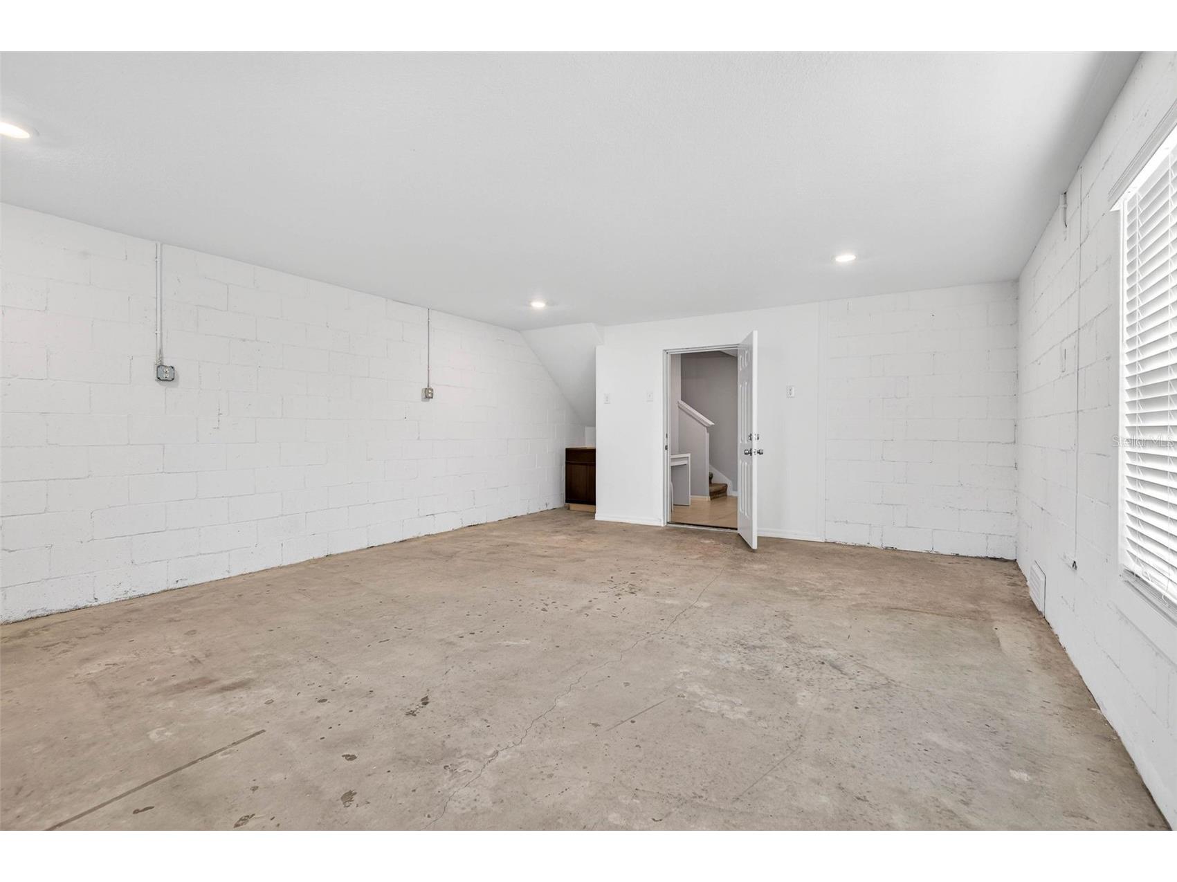 4620 Willet Cooper Court Tampa FL 33619 TB8475449 image8
