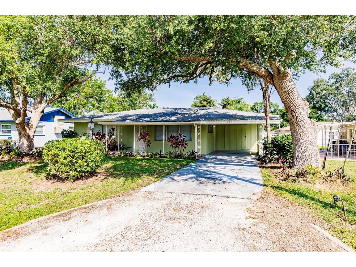 4621 Cronin Drive Sarasota FL 34232 A4573888 image1