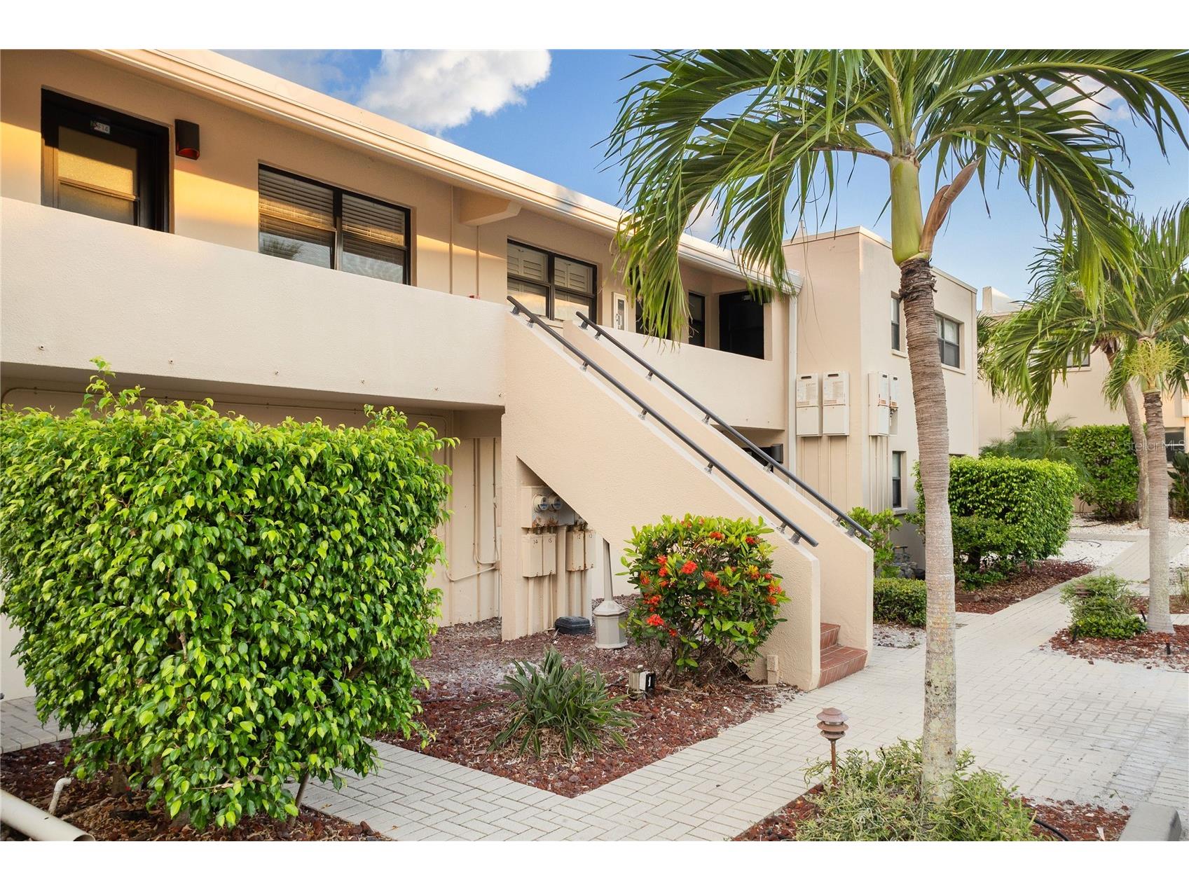 4621 Gulf Of Mexico Drive #14F Longboat Key FL 34228 - GULF A4664627 image2