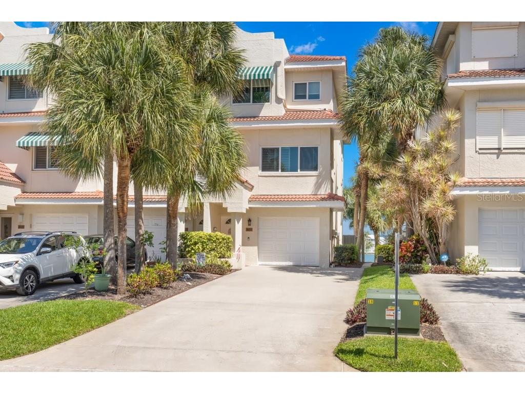 4621 Mirabella Court Saint Pete Beach FL 33706 - BOCA CIEGA BAY U8156804 image1
