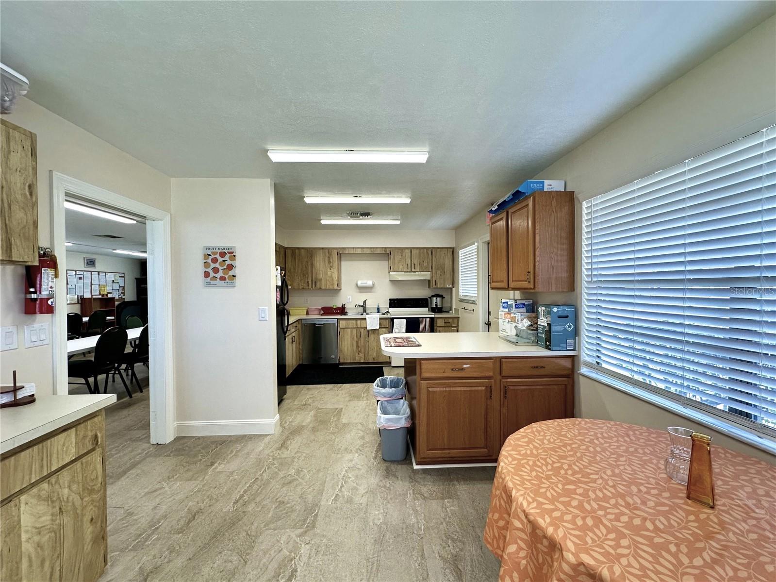 4622 Blossom Boulevard #D Zephyrhills FL 33542 OM698915 image25