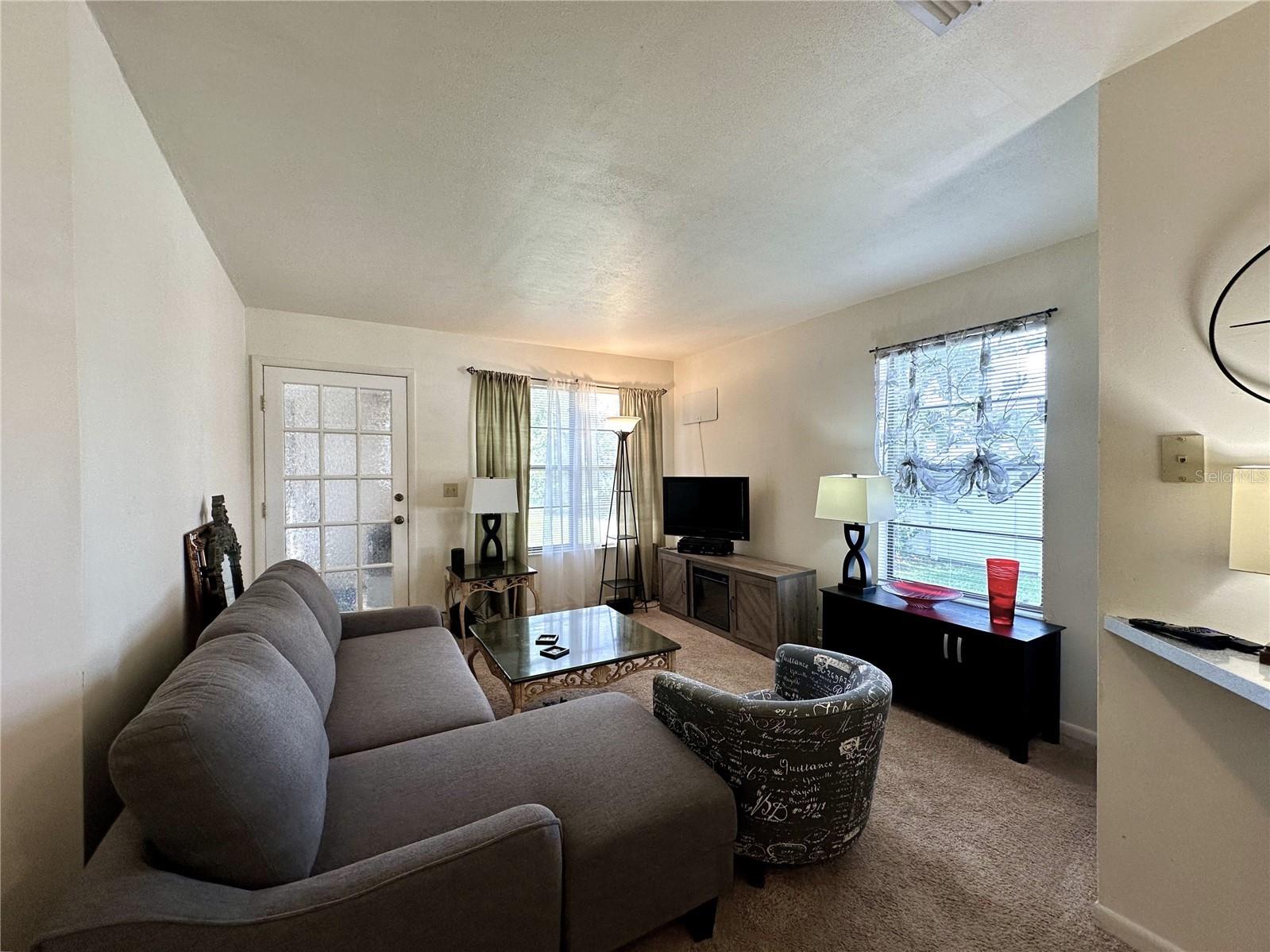 4622 Blossom Boulevard #D Zephyrhills FL 33542 OM698915 image3