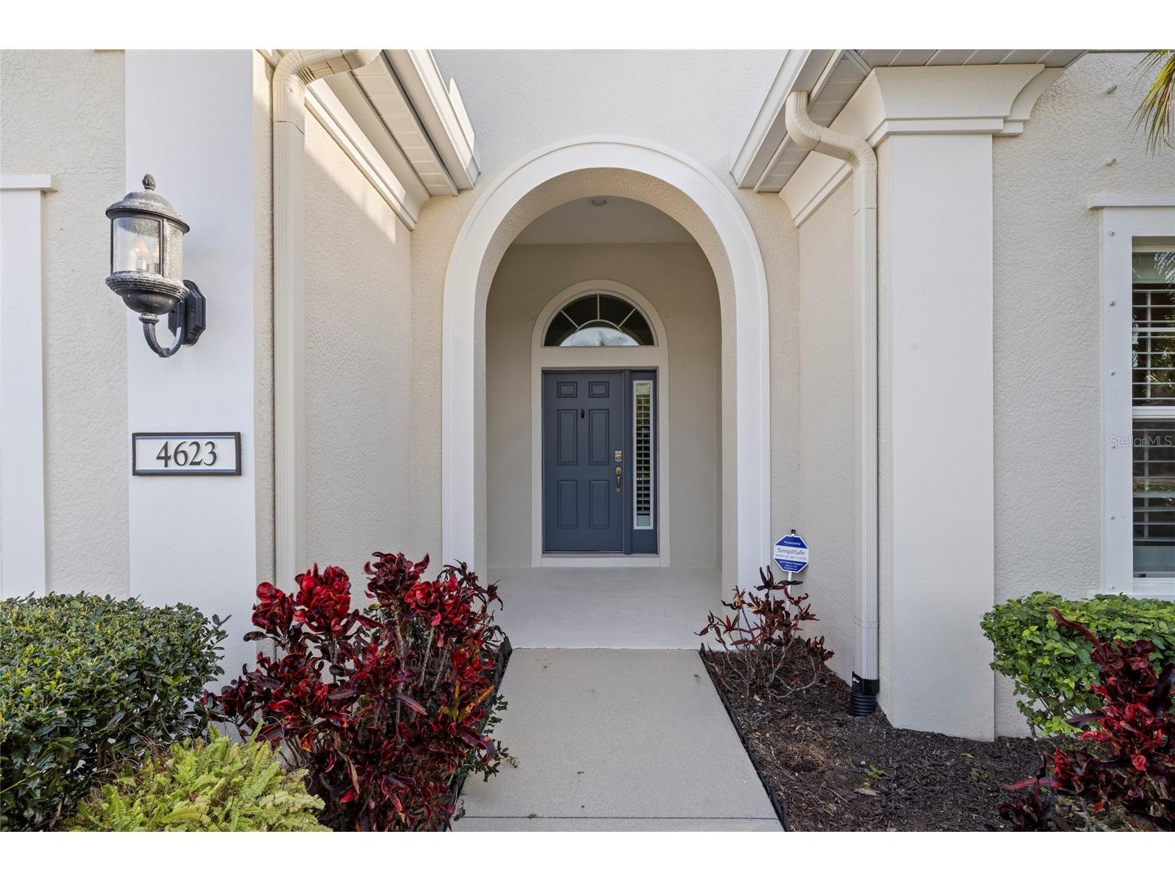 4623 Claremont Park Drive Bradenton FL 34211 A4687395 image2