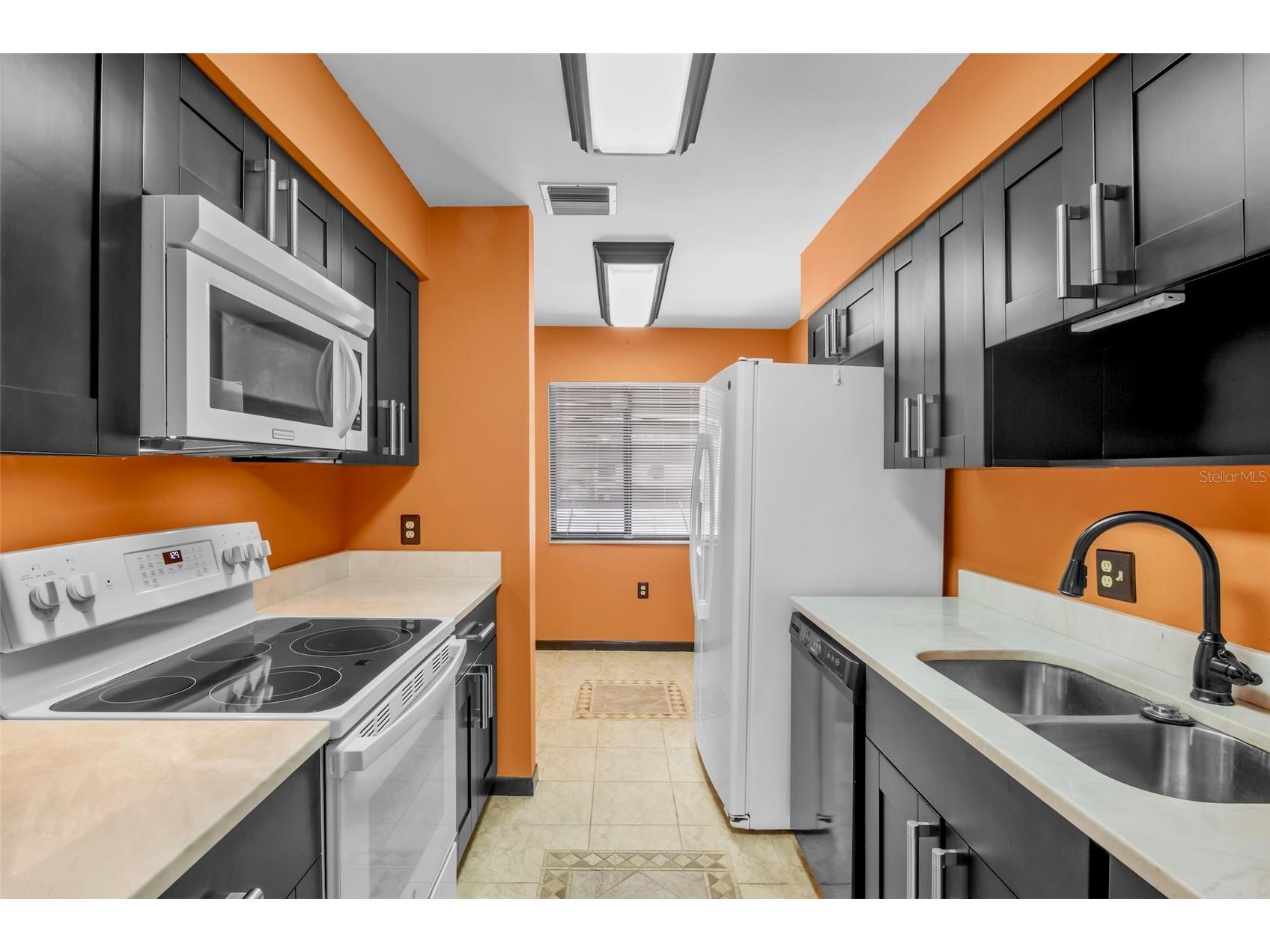 4623 Longwater Chase #112 BLDG J Sarasota FL 34235 A4689212 image11