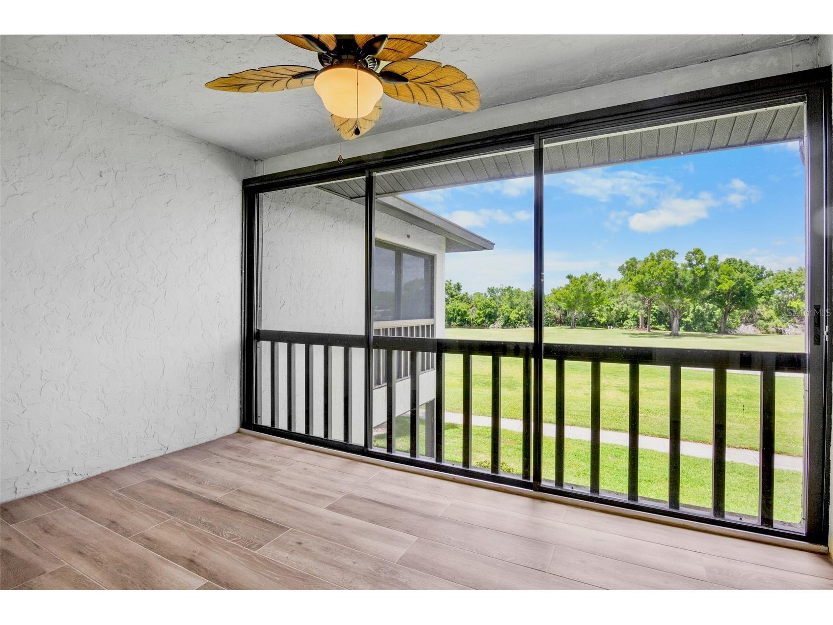 4623 Longwater Chase #112 BLDG J Sarasota FL 34235 A4689212 image13