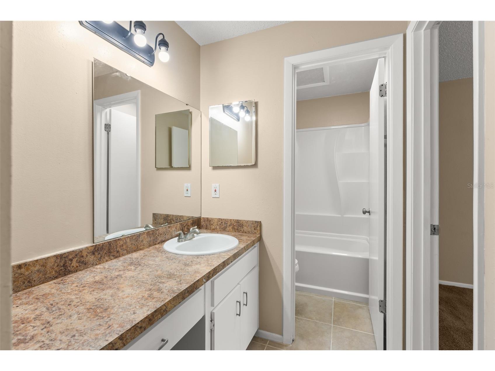 4623 Ring Neck Road #B-1 Orlando FL 32808 O6419649 image16