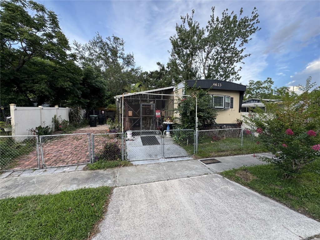 4623 Ternstone Avenue Orlando FL 32812 A4656837 image1