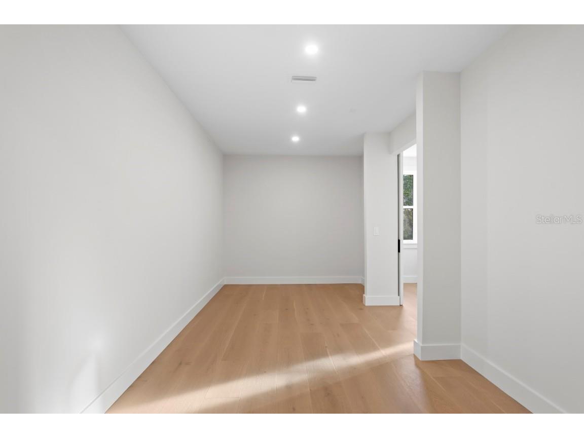 4624 W San Jose Street Tampa FL 33629 TB8449072 image40