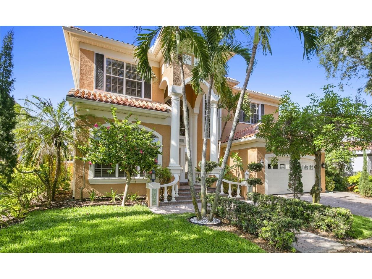 4625 Dolphin Cay Lane S Saint Petersburg FL 33711 - BOCA CIEGA CHANNEL U8198179 image1