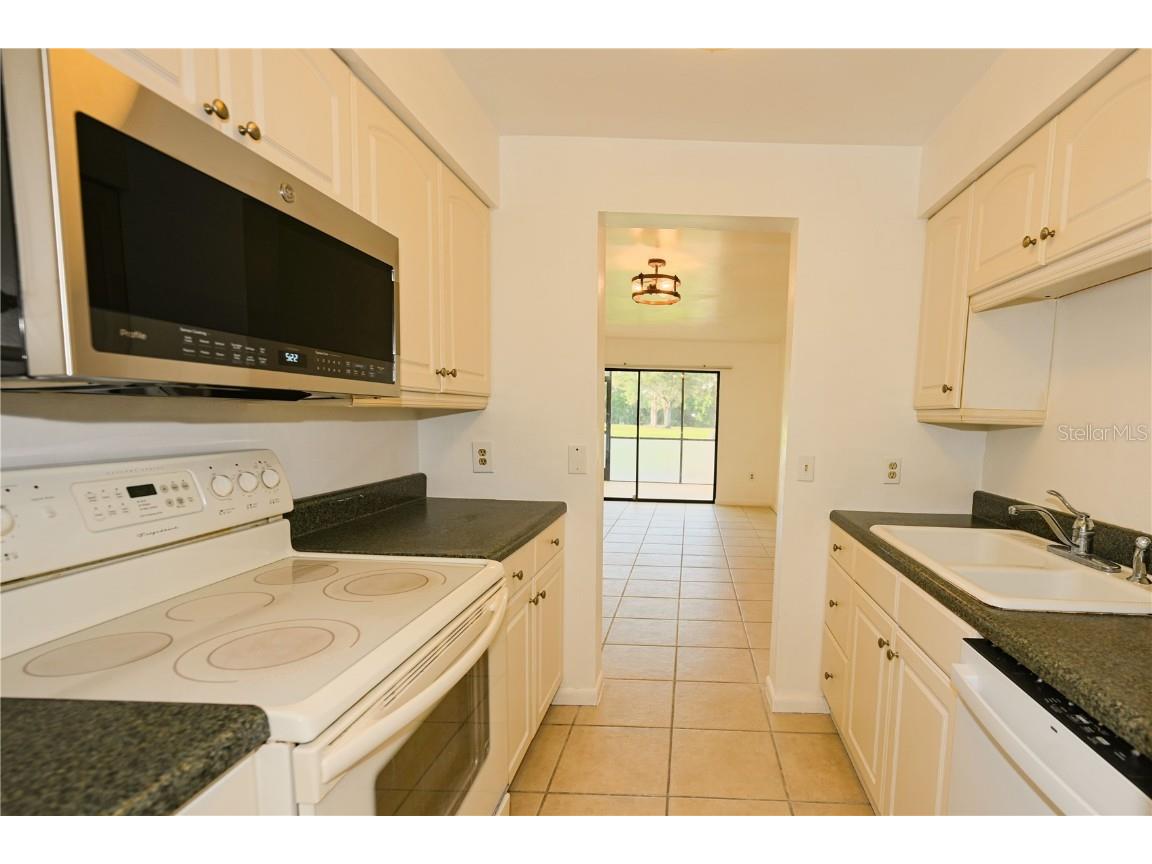 4625 Longwater Chase #113 Sarasota FL 34235 A4669586 image8