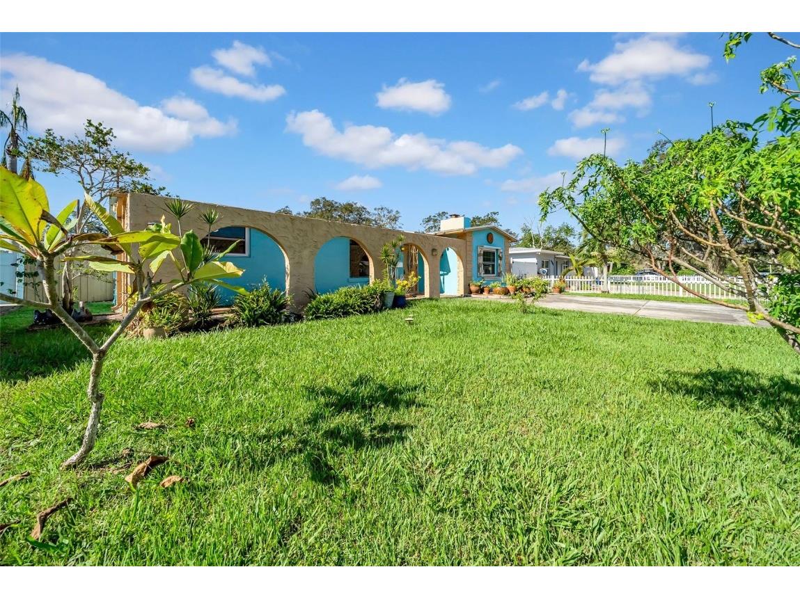 4626 29th Avenue N Saint Petersburg FL 33713 TB8416498 image1