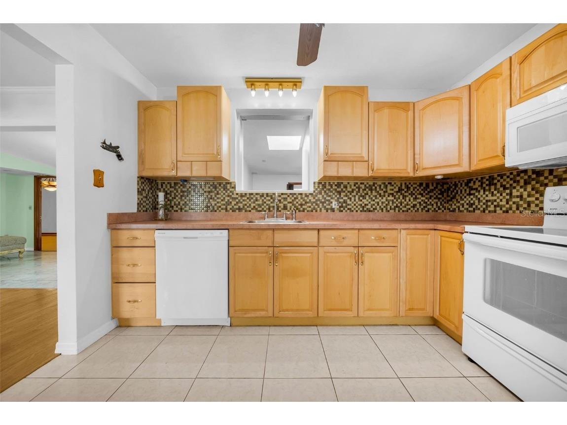 4626 29th Avenue N Saint Petersburg FL 33713 TB8416498 image14