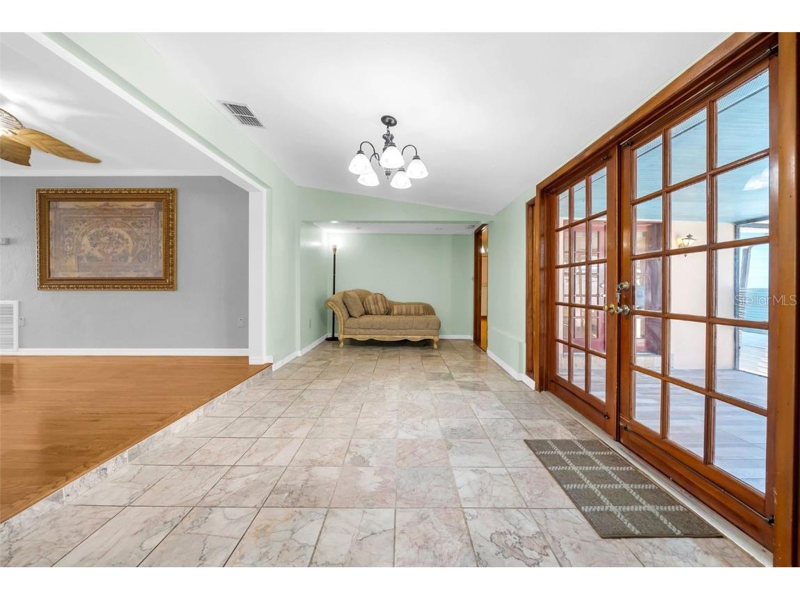 4626 29th Avenue N Saint Petersburg FL 33713 TB8416498 image18