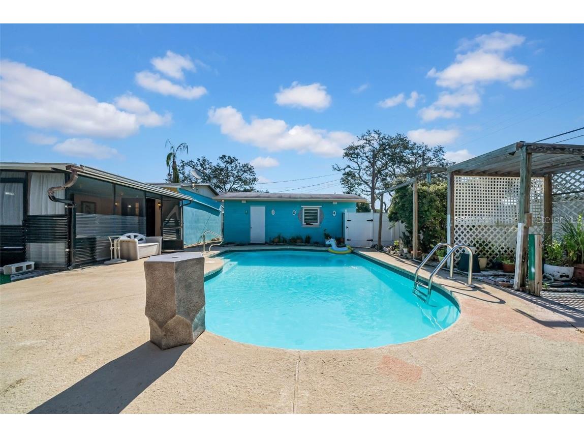 4626 29th Avenue N Saint Petersburg FL 33713 TB8416498 image2