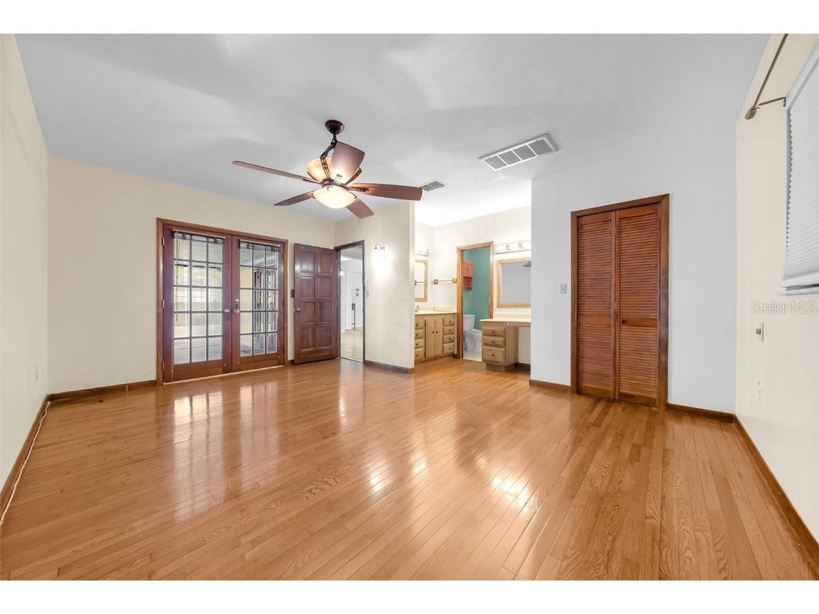 4626 29th Avenue N Saint Petersburg FL 33713 TB8416498 image22