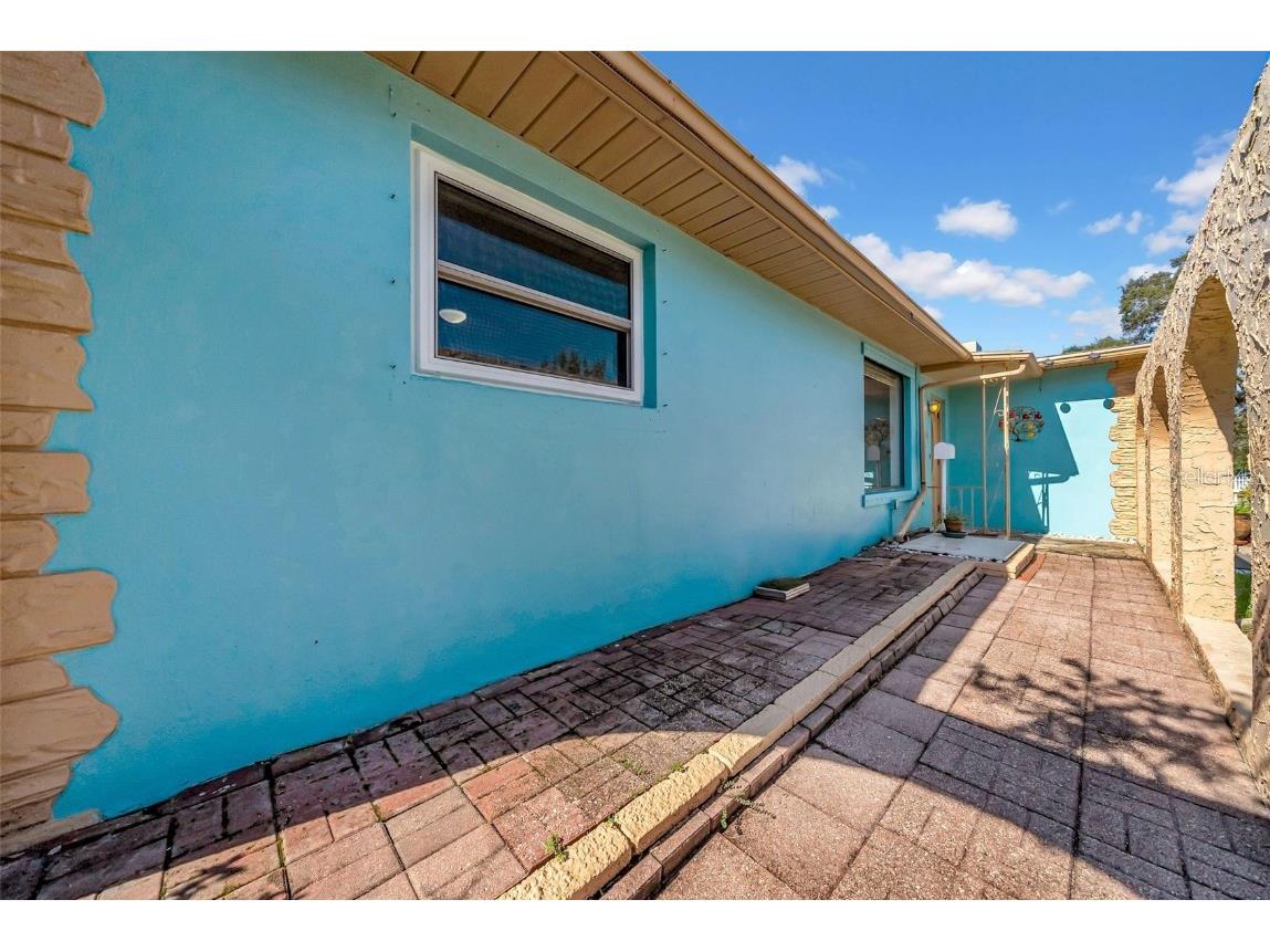 4626 29th Avenue N Saint Petersburg FL 33713 TB8416498 image43