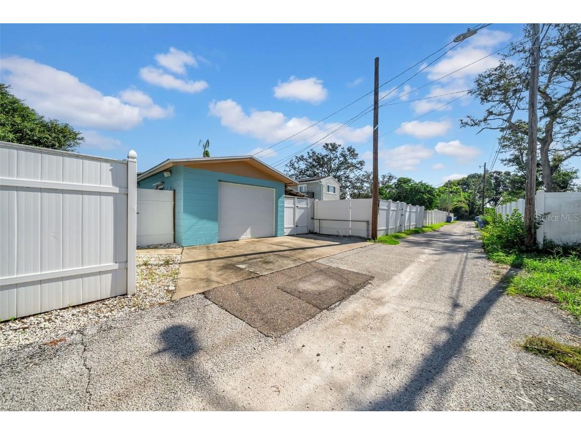 4626 29th Avenue N Saint Petersburg FL 33713 TB8416498 image44