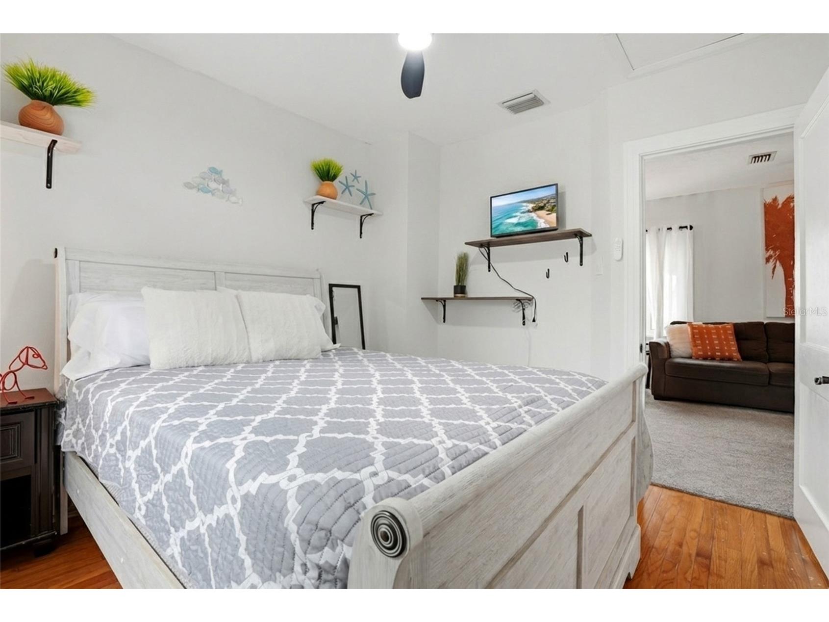 4627 1st Avenue N Saint Petersburg FL 33713 TB8507758 image19