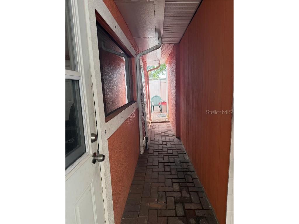 4627 Byerle Circle Tampa FL 33634 TB8460711 image14