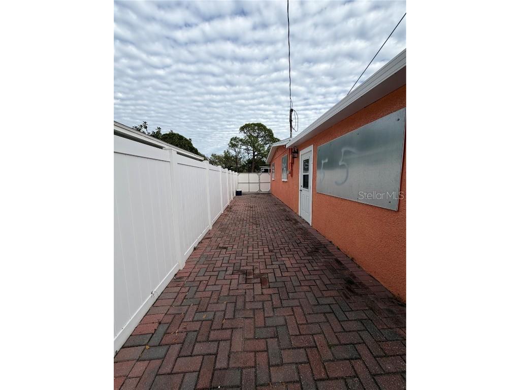 4627 Byerle Circle Tampa FL 33634 TB8460711 image24