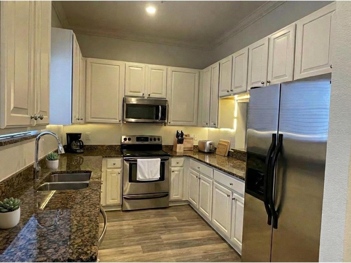 4627 Legacy Park Drive Tampa FL 33611 TB8476582 image12