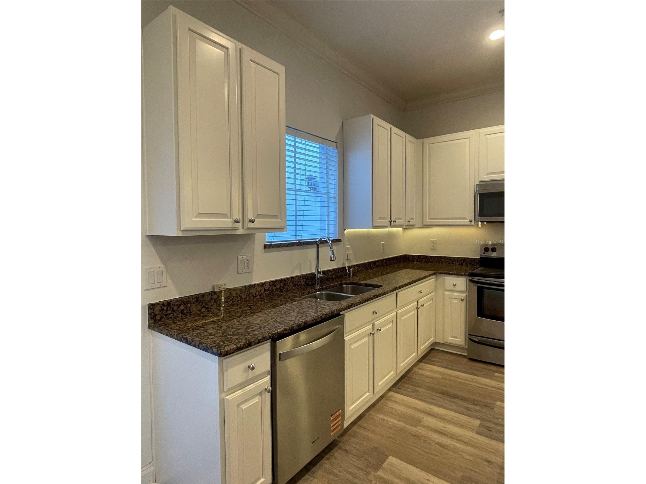 4627 Legacy Park Drive Tampa FL 33611 TB8476582 image14