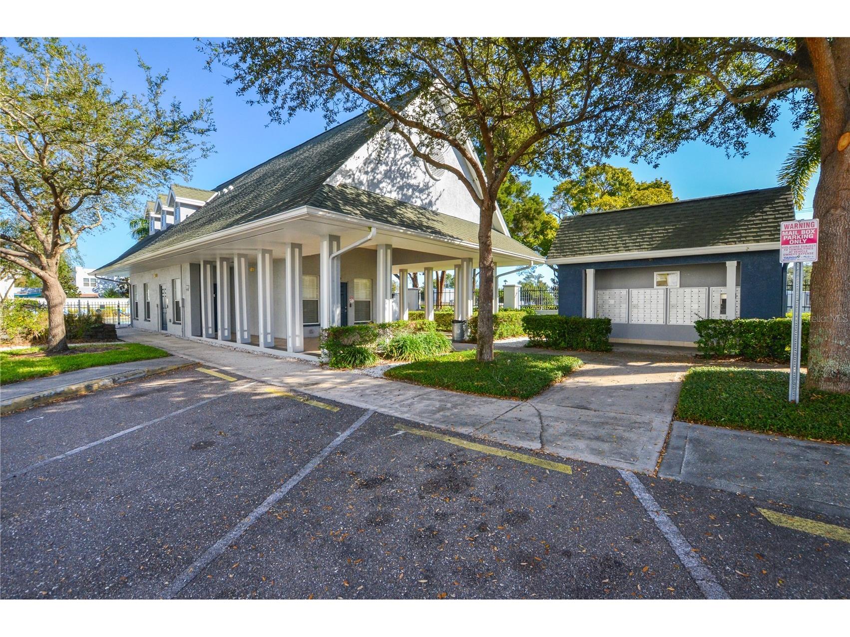 4627 Legacy Park Drive Tampa FL 33611 TB8476582 image31