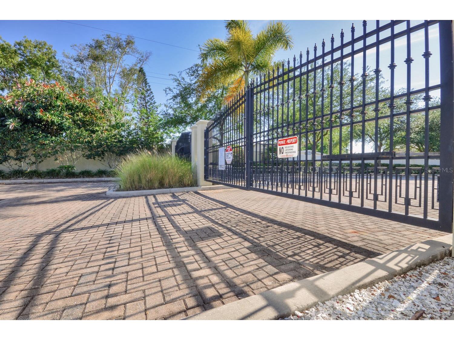 4627 Legacy Park Drive Tampa FL 33611 TB8476582 image38