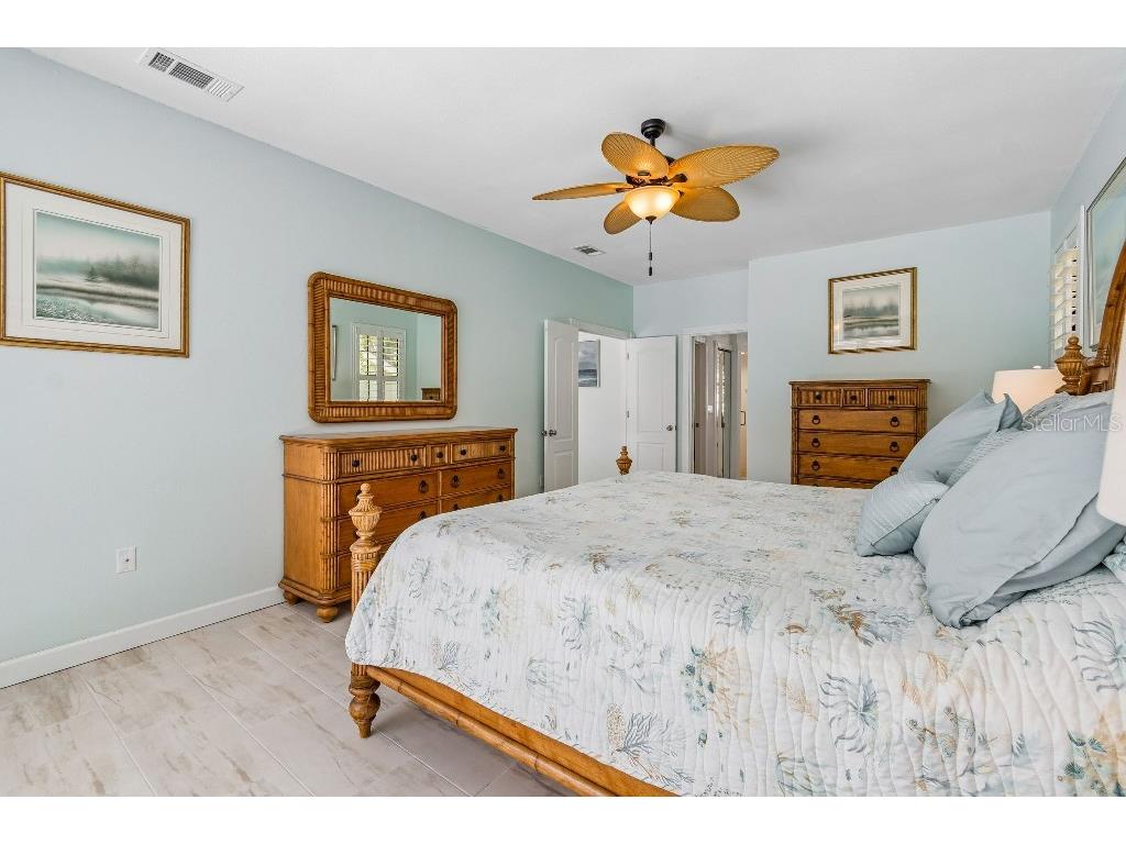 4627 Trails Drive Sarasota FL 34232 TB8500816 image33