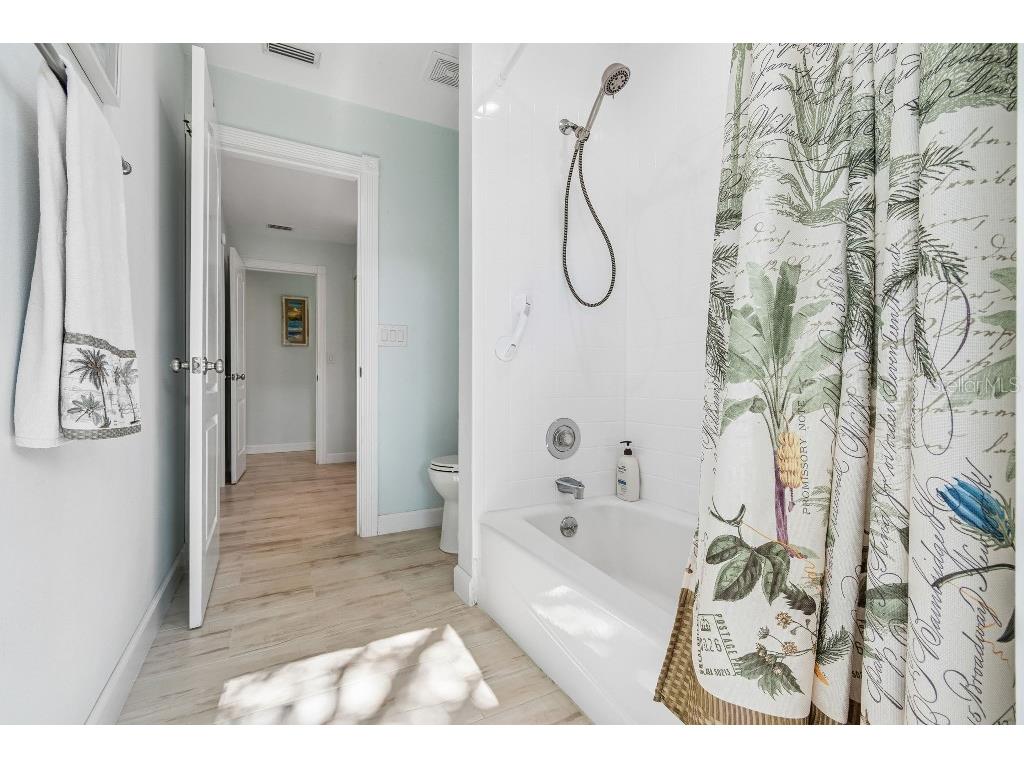 4627 Trails Drive Sarasota FL 34232 TB8500816 image45
