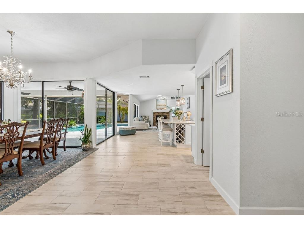 4627 Trails Drive Sarasota FL 34232 TB8500816 image5