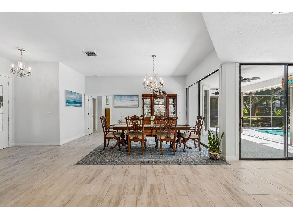 4627 Trails Drive Sarasota FL 34232 TB8500816 image7