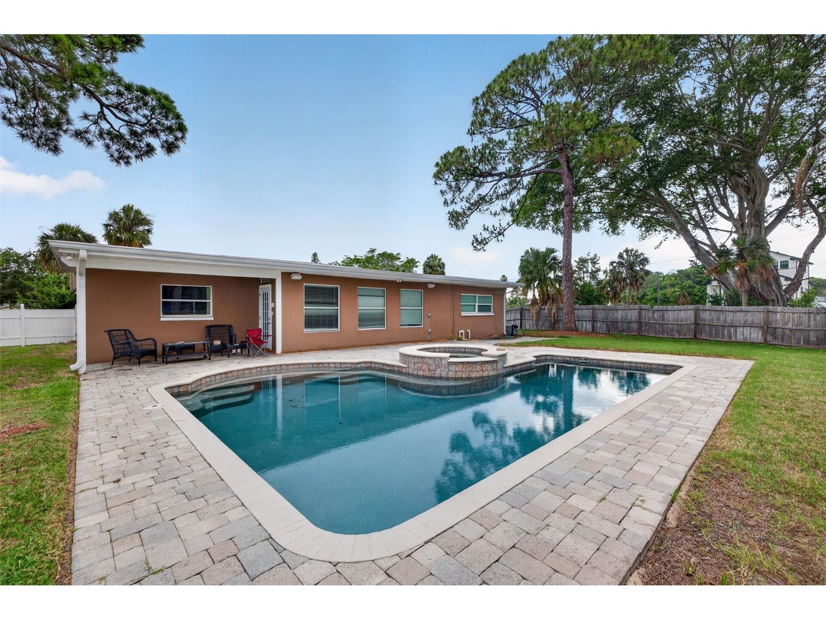 4627 Venetian Boulevard NE Saint Petersburg FL 33704 TB8518451 image4