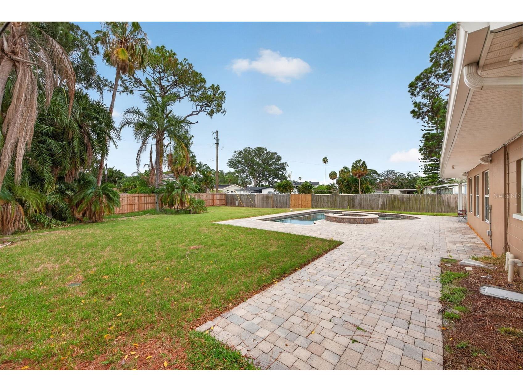 4627 Venetian Boulevard NE Saint Petersburg FL 33704 TB8518451 image7