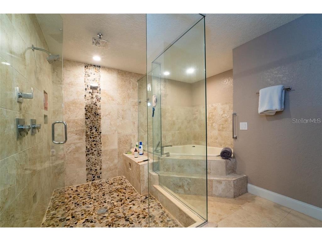 4627 Woodlot Court Orlando FL 32835 O6352090 image10